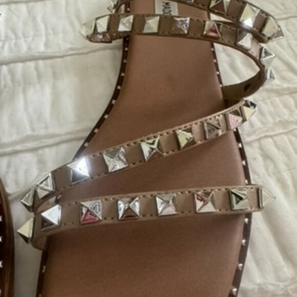 Steve Madden Women's Skyler Studded Strappy Slide Sandals - Picture 5 of 16